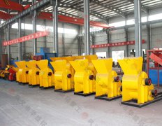 頁巖粉碎機(jī)今日出廠20臺(tái)，我們忙的不亦樂乎